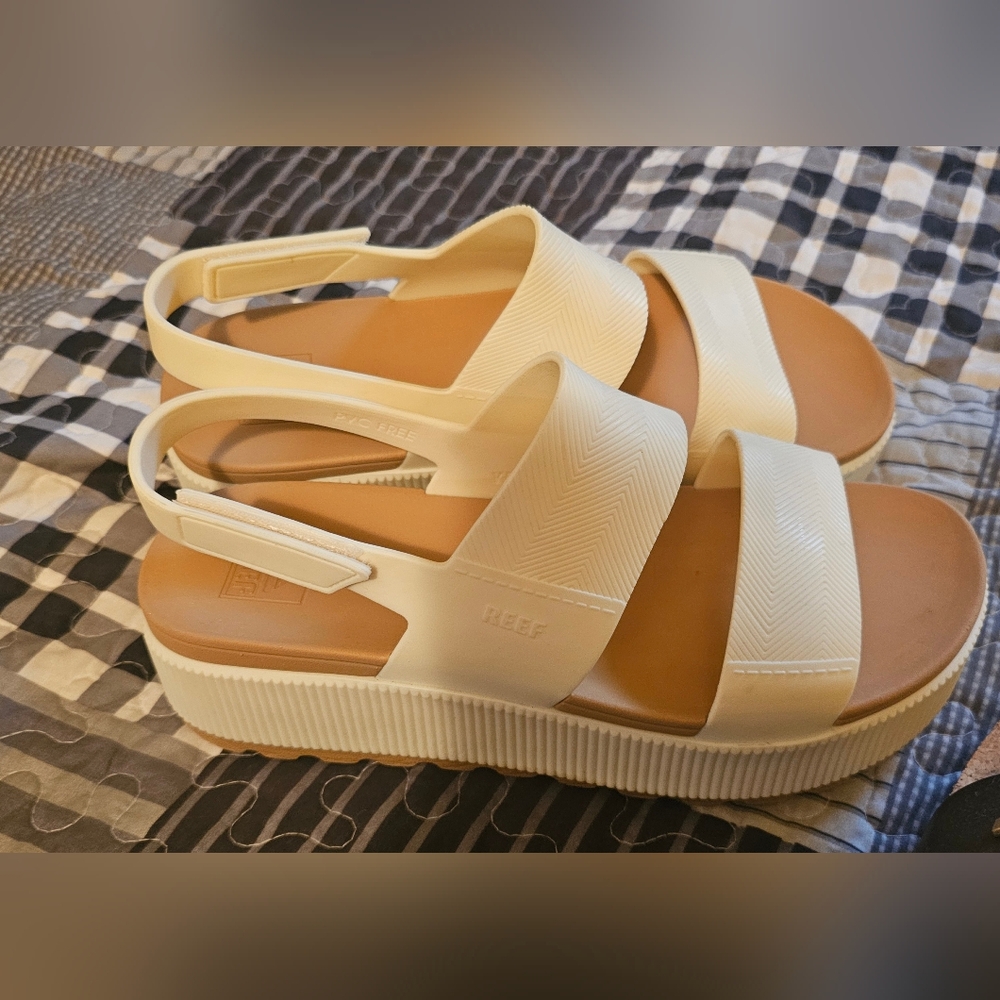Reef water vista womens 10 sandal